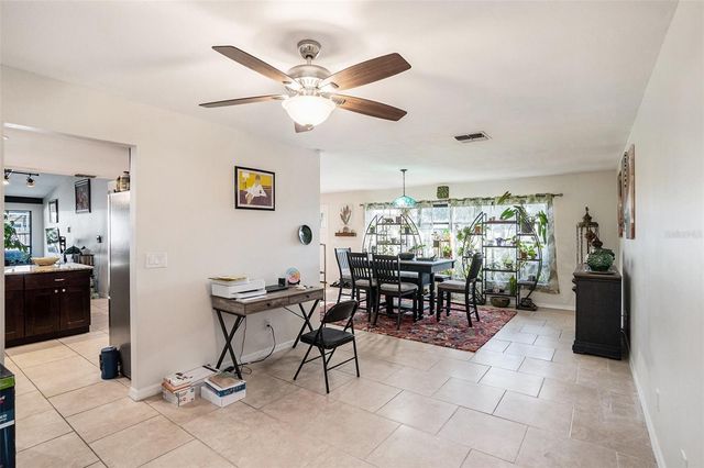 202 RUNNING HORSE ROAD, Seffner, FL 33584