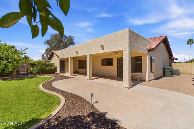 801 E AIRE LIBRE Avenue, Phoenix, AZ 85022