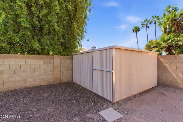 801 E AIRE LIBRE Avenue, Phoenix, AZ 85022