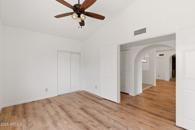 801 E AIRE LIBRE Avenue, Phoenix, AZ 85022