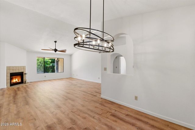 801 E AIRE LIBRE Avenue, Phoenix, AZ 85022