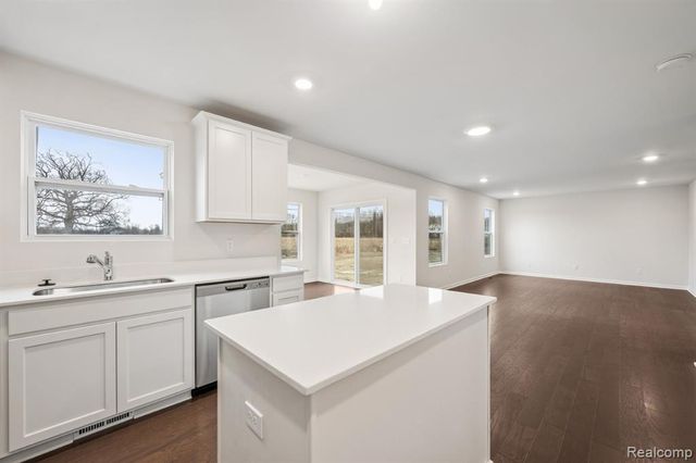 34427 Starling, Chesterfield, MI 48047