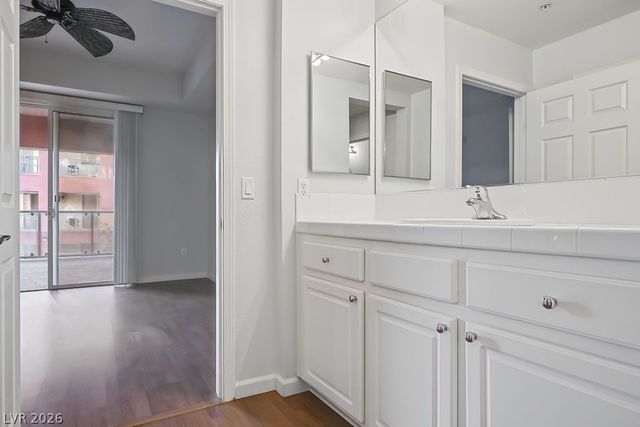47 East Agate Avenue 301, Las Vegas, NV 89123