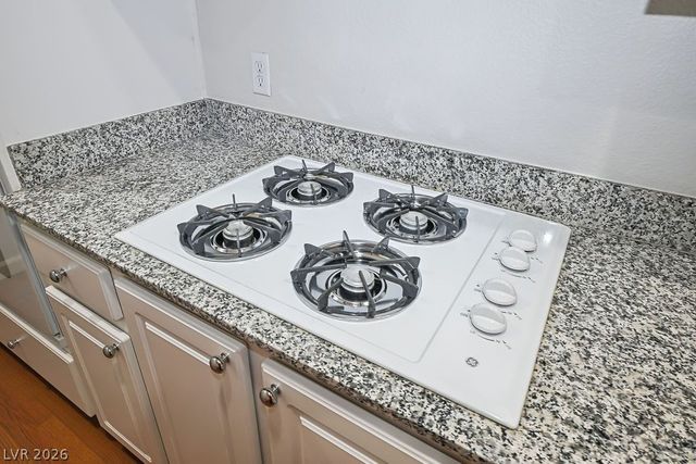 47 East Agate Avenue 301, Las Vegas, NV 89123