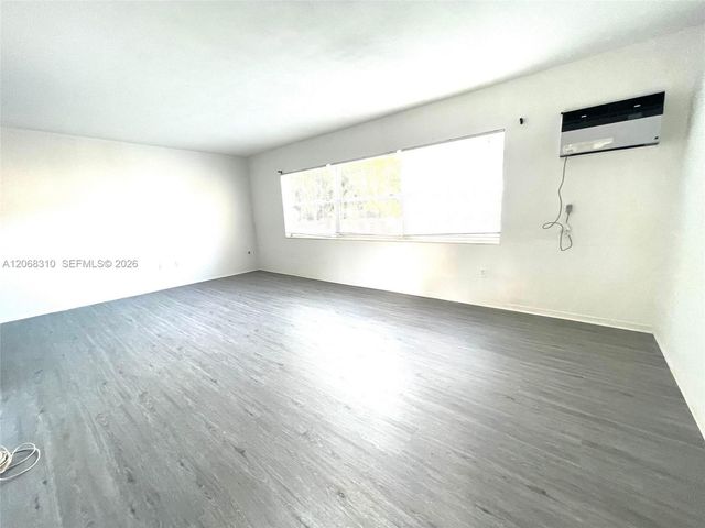 1250 S Alhambra Circle 7, Coral Gables, FL 33146
