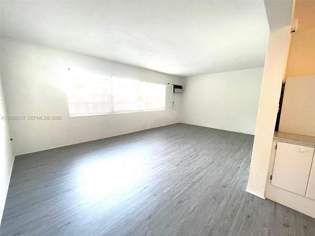 1250 S Alhambra Circle 7, Coral Gables, FL 33146
