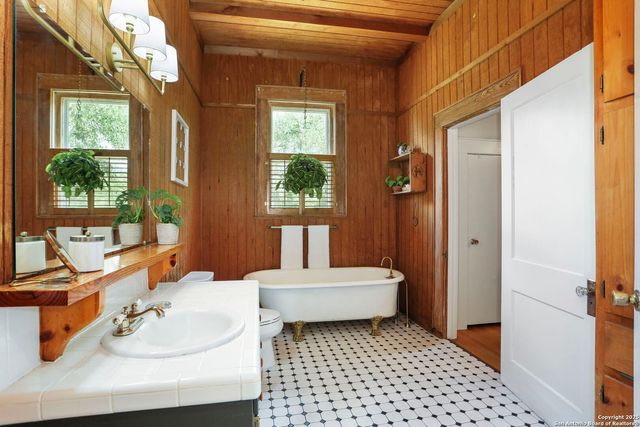 6160 Fm 2538, Marion, TX 78124