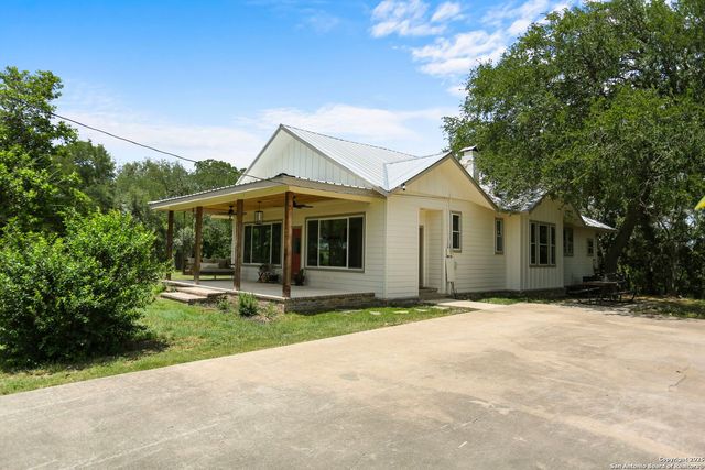 6160 Fm 2538, Marion, TX 78124