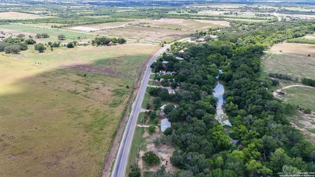 6160 Fm 2538, Marion, TX 78124