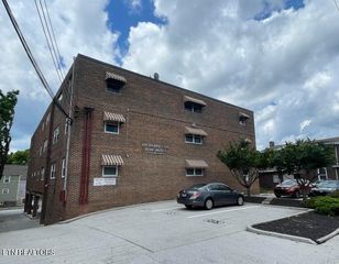 1211 Highland Ave 206, Knoxville, TN 37916