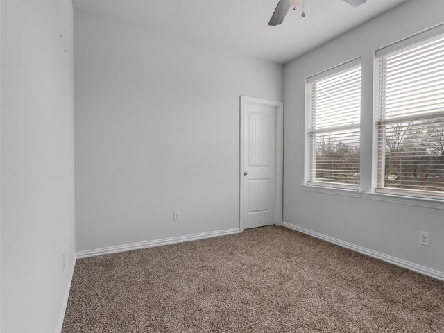 2811 W Washington Street, Denison, TX 75020