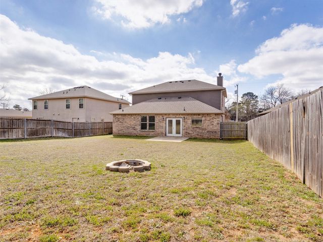 2811 W Washington Street, Denison, TX 75020