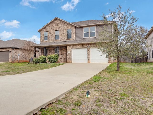 2811 W Washington Street, Denison, TX 75020