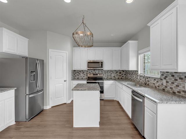 2811 W Washington Street, Denison, TX 75020