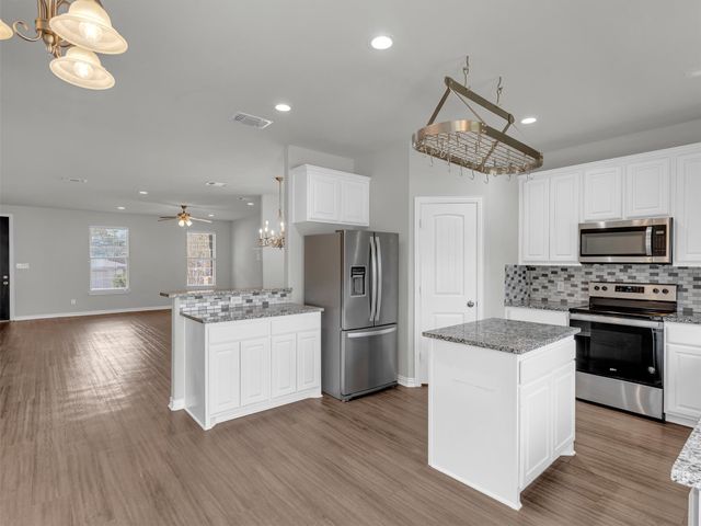 2811 W Washington Street, Denison, TX 75020