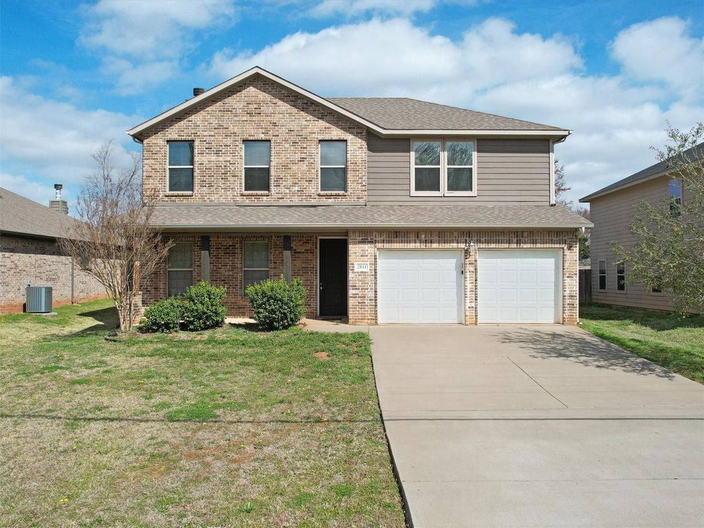 2811 W Washington Street, Denison, TX 75020