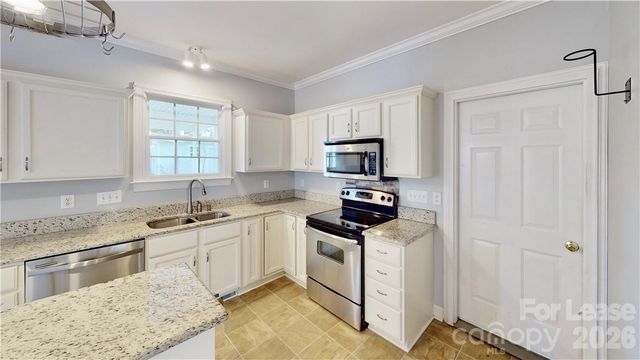 7819 Red Oaks Trail, Waxhaw, NC 28173