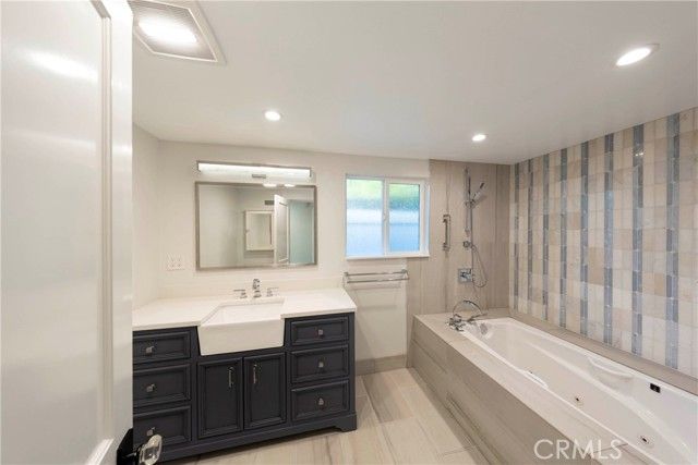 220 W Paseo de Cristobal, San Clemente, CA 92672