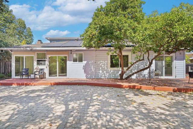 592 Sunnymount Avenue, Sunnyvale, CA 94087