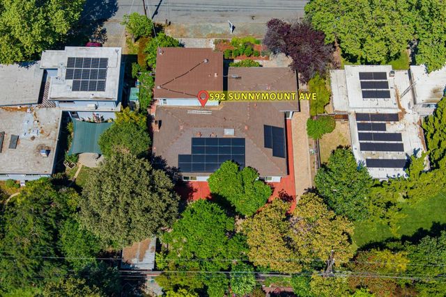 592 Sunnymount Avenue, Sunnyvale, CA 94087