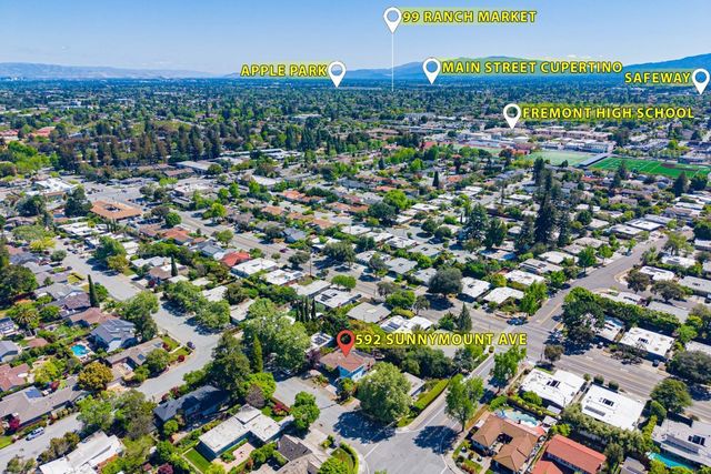 592 Sunnymount Avenue, Sunnyvale, CA 94087