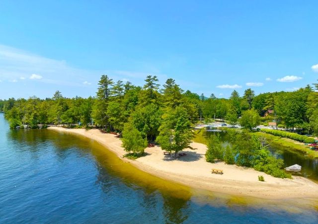 52 Geneve Street, Moultonborough, NH 03254