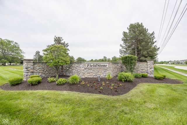 1641 Grindstone Way, Greenfield, IN 46140