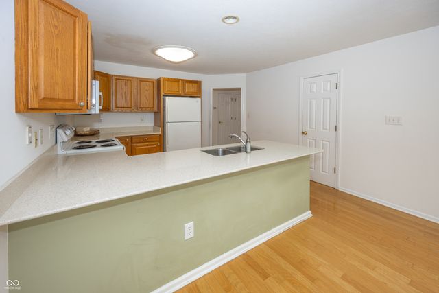 1641 Grindstone Way, Greenfield, IN 46140