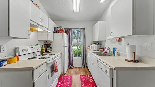 3220 COURTNEY DRIVE, Lake Wales, FL 33898