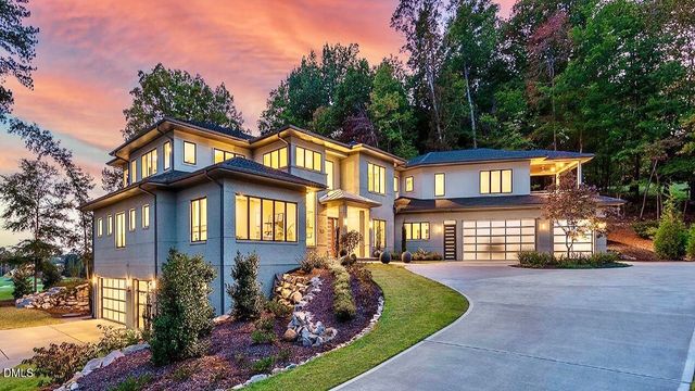 221 Gracehope Lane, Chapel Hill, NC 27516