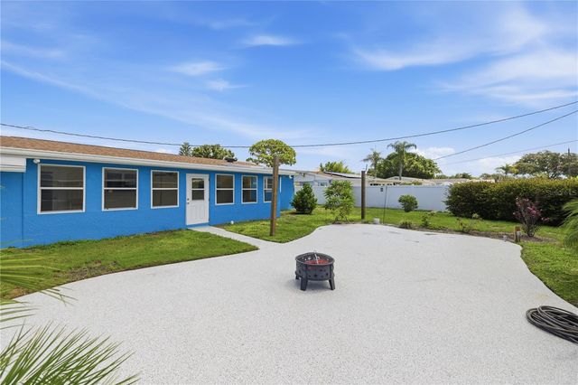 1317 CYPRESS AVENUE, Venice, FL 34285