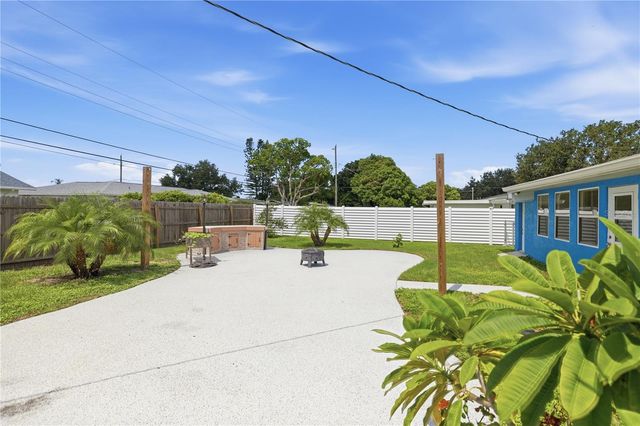 1317 CYPRESS AVENUE, Venice, FL 34285