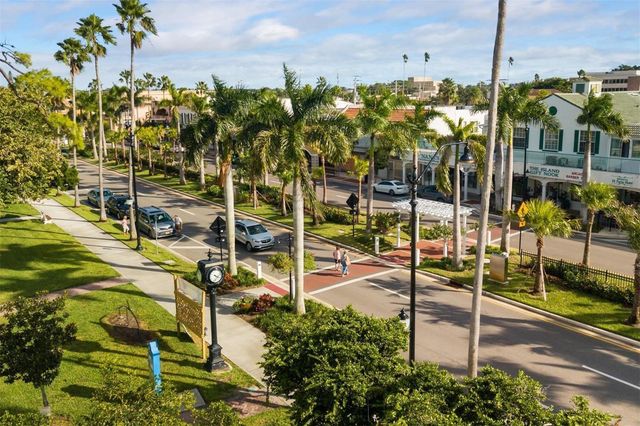 1317 CYPRESS AVENUE, Venice, FL 34285
