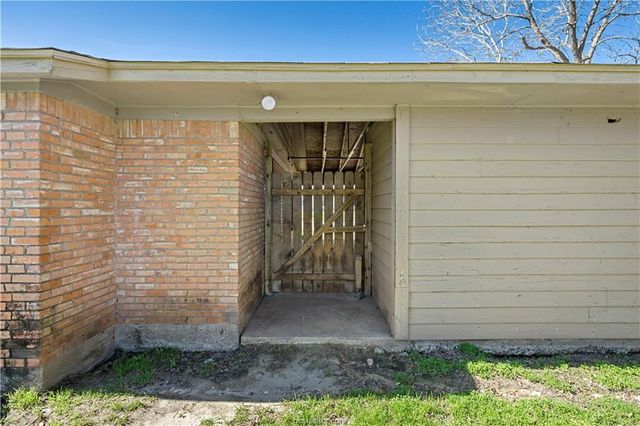 1903 Orman Street, Bryan, TX 77801