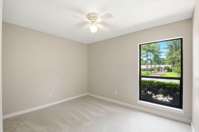 22509 Pebble Beach Way, Huntsville, TX 77320