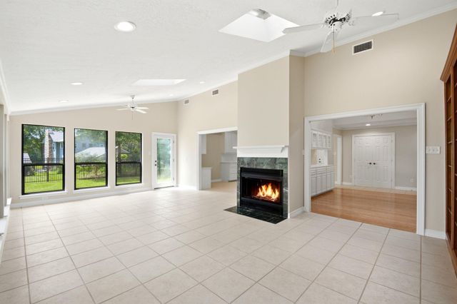 22509 Pebble Beach Way, Huntsville, TX 77320