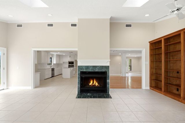 22509 Pebble Beach Way, Huntsville, TX 77320