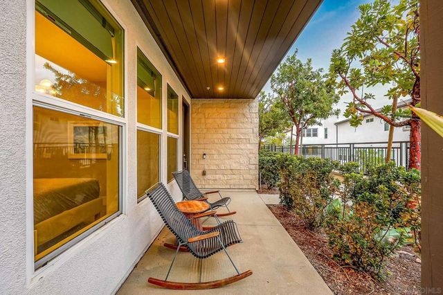 2858 Avella Cir, San Diego, CA 92108