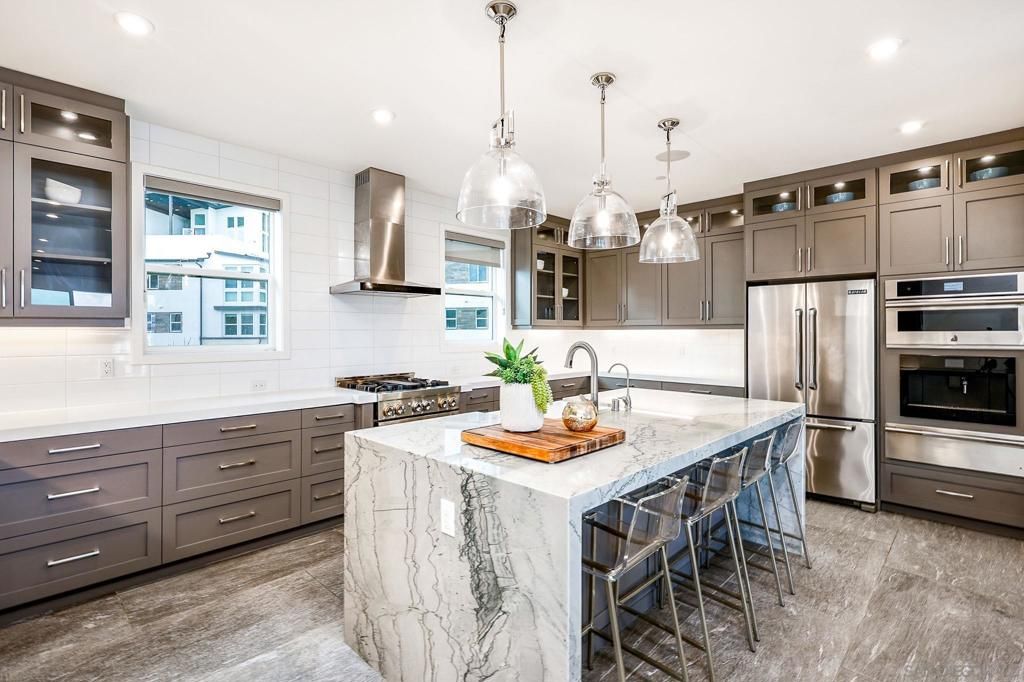 2858 Avella Cir, San Diego, CA 92108