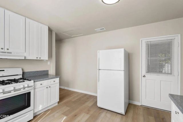 136 S Roosevelt Avenue, Oxnard, CA 93030