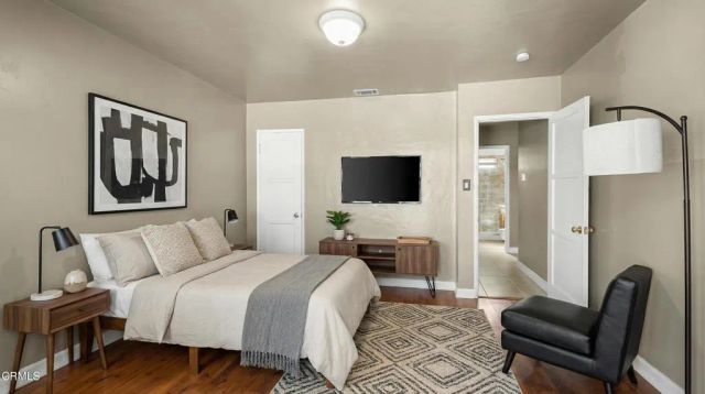 136 S Roosevelt Avenue, Oxnard, CA 93030