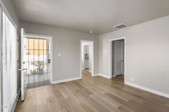 136 S Roosevelt Avenue, Oxnard, CA 93030