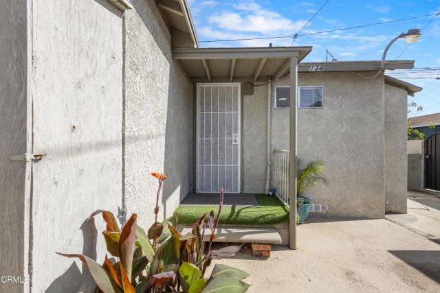 136 S Roosevelt Avenue, Oxnard, CA 93030