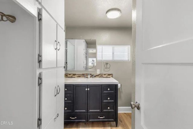 136 S Roosevelt Avenue, Oxnard, CA 93030