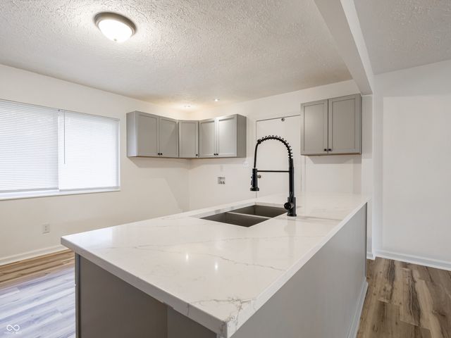 31 N Wagon Road, Bargersville, IN 46106