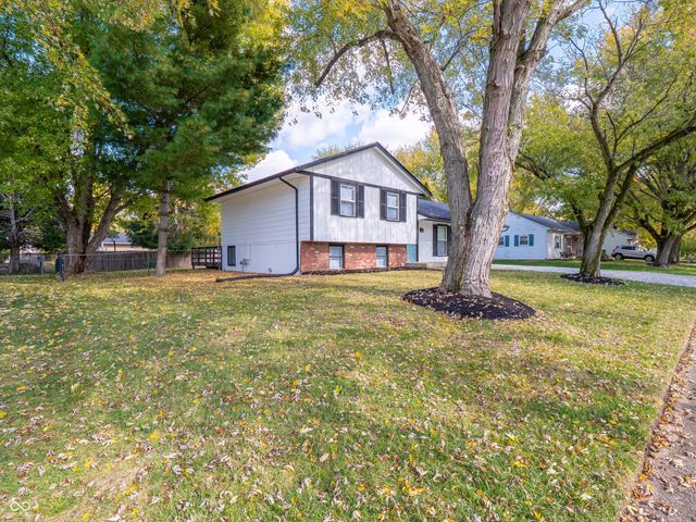 31 N Wagon Road, Bargersville, IN 46106