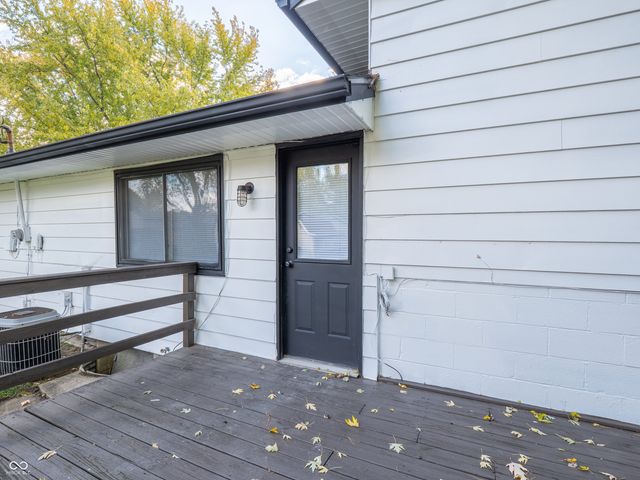 31 N Wagon Road, Bargersville, IN 46106