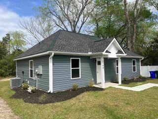 1746 John St., Conway, SC 29526