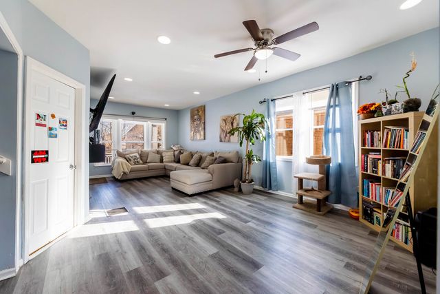 9020 S Carpenter Street, Chicago, IL 60620