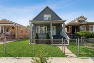 9020 S Carpenter Street, Chicago, IL 60620